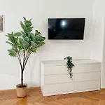 Sunny & Calm Stylish Flat